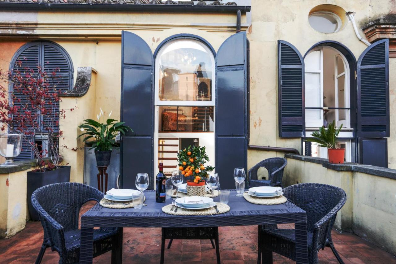 Your Prestigious Penthouse At The Spanish Steps Apartment *