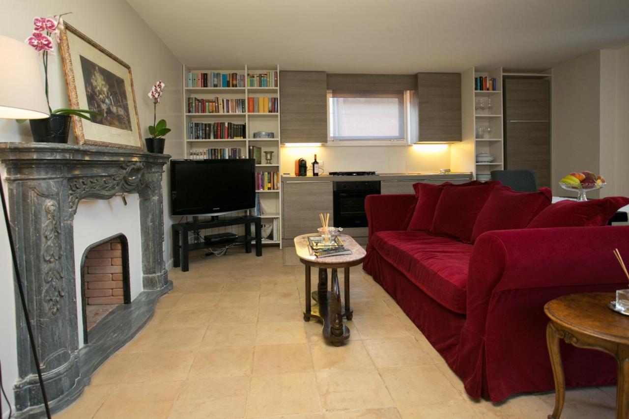 Apartment Your Prestigious Penthouse At The Spanish Steps